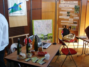 Le stand SGNE avec un échantillon de produits du Clic des champs